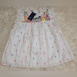 Crown & Ivy White w/ multicolored embroidered floral flutter sleeve top Sz M NWT